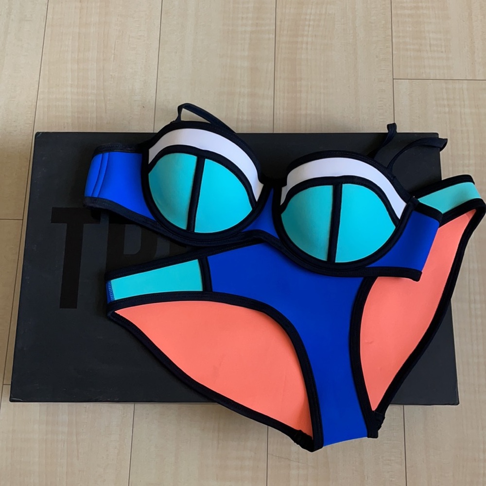 Triangl swim